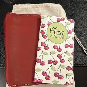 Planner Perfect Poppy Leather Standard TN with a 12 month April2025-March2026